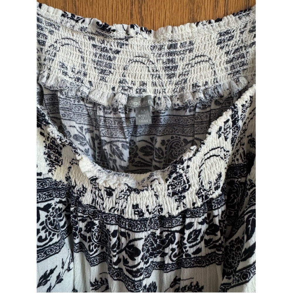 Patterned Top - Picture 3 of 3